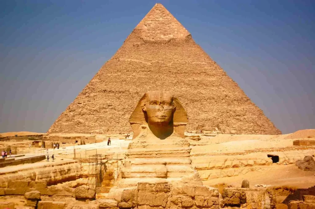 Die Hurghada Pyramiden Entfernung im Detail