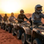 Quad-Fahrer bei Sonnenuntergang in der W&uuml;ste von Hurghada